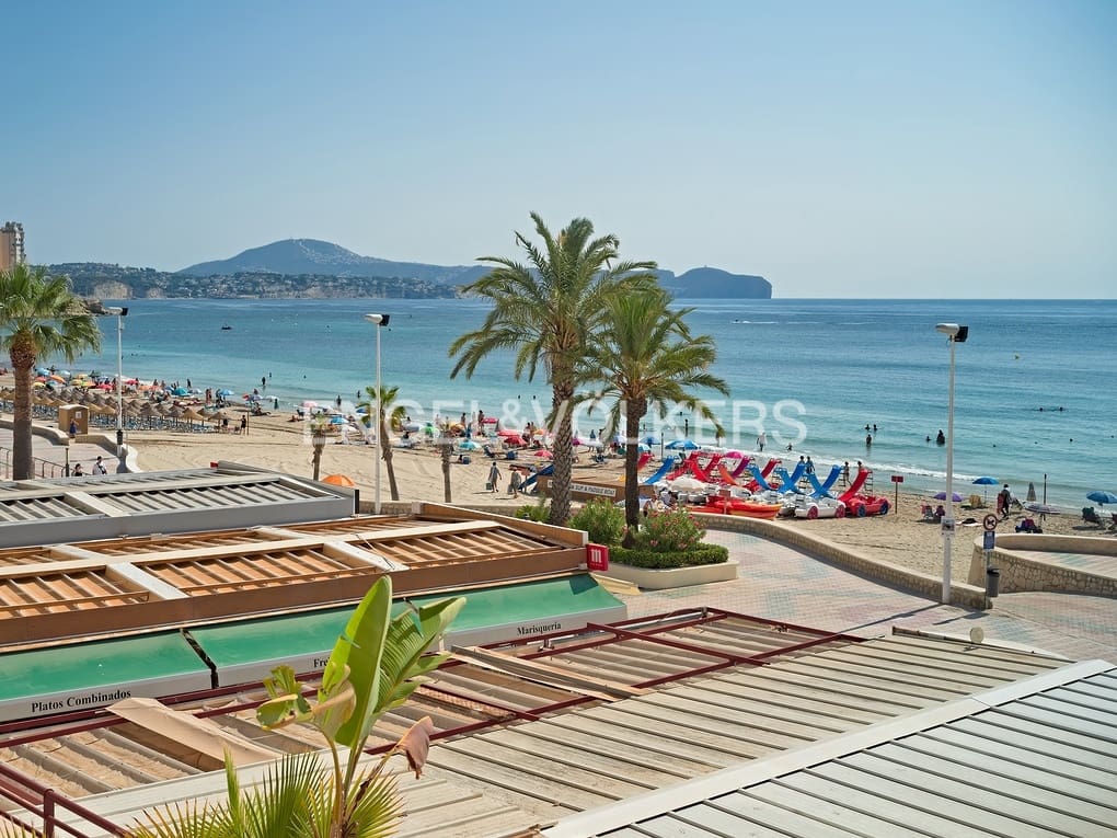 2 makuuhuone Huoneisto myytävänä paikassa Calpe / Calp mukana uima-altaan 
autotalli - 530 000 € (Ref: 7662197)