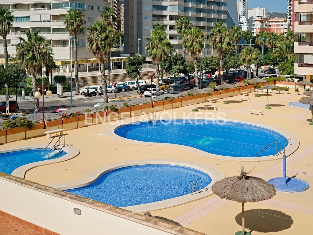 2 makuuhuone Huoneisto myytävänä paikassa Calpe / Calp mukana uima-altaan 
autotalli - 530 000 € (Ref: 7662197)