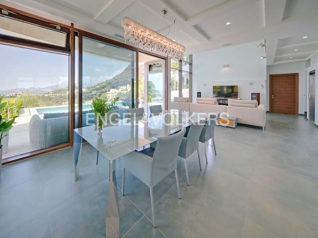 5 bedroom Villa for sale in Altea with pool garage - € 2,480,000 (Ref: 7675253)