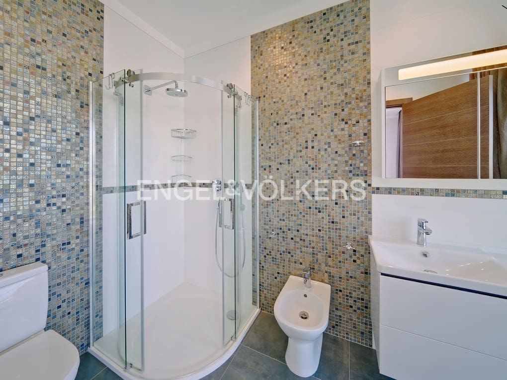 5 bedroom Villa for sale in Altea with pool garage - € 2,480,000 (Ref: 7675253)