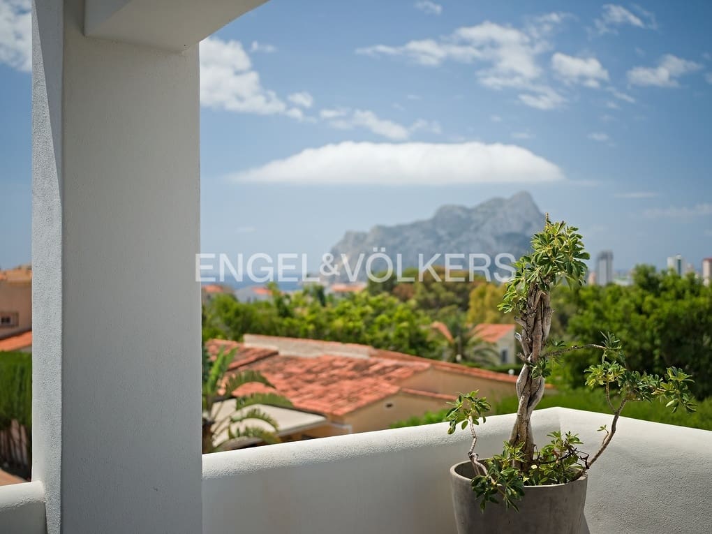 6 soveværelse Villa til salg i Calpe / Calp med swimmingpool garage - € 950.000 (Ref: 7678345)