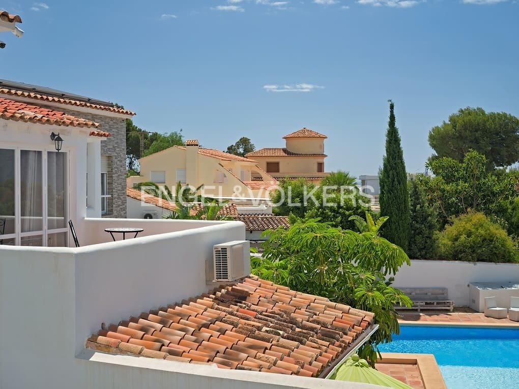 6 soveværelse Villa til salg i Calpe / Calp med swimmingpool garage - € 950.000 (Ref: 7678345)