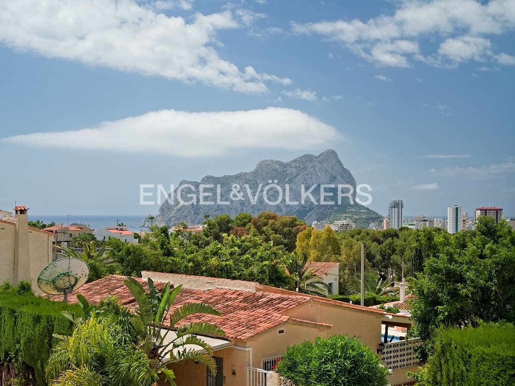 6 soveværelse Villa til salg i Calpe / Calp med swimmingpool garage - € 950.000 (Ref: 7678345)