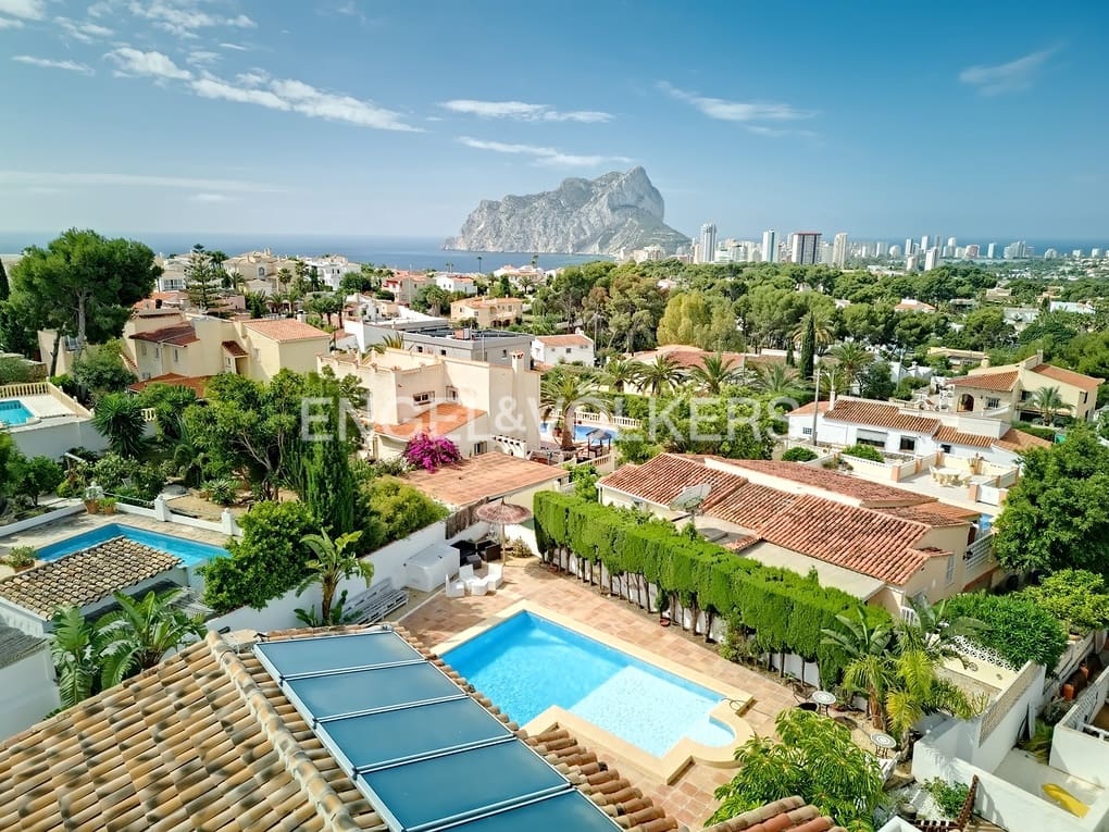 6 soveværelse Villa til salg i Calpe / Calp med swimmingpool garage - € 950.000 (Ref: 7678345)