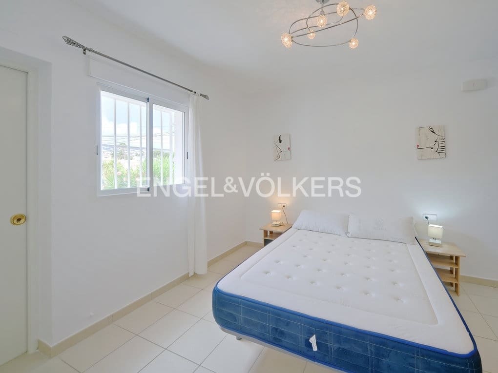 6 soveværelse Villa til salg i Calpe / Calp med swimmingpool garage - € 950.000 (Ref: 7678345)