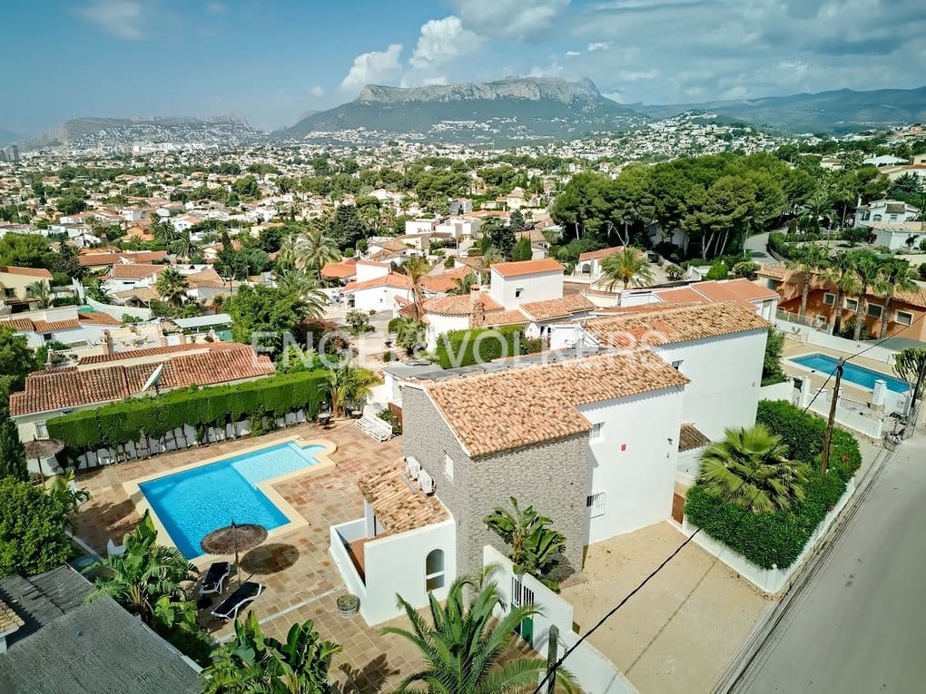 6 soveværelse Villa til salg i Calpe / Calp med swimmingpool garage - € 950.000 (Ref: 7678345)