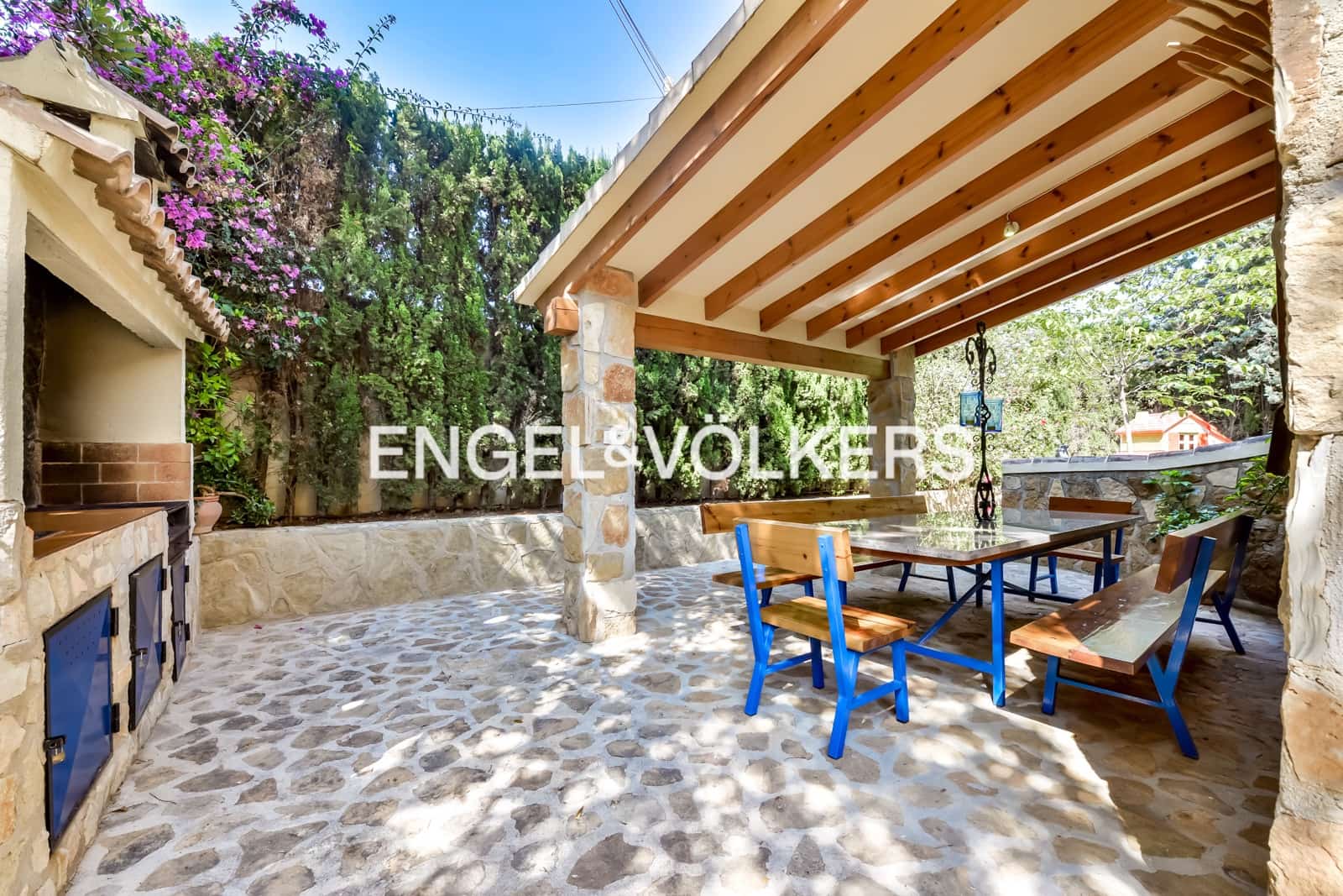 7 quarto Moradia para venda em Calpe / Calp com piscina garagem - 1 700 000 € (Ref: 7704573)