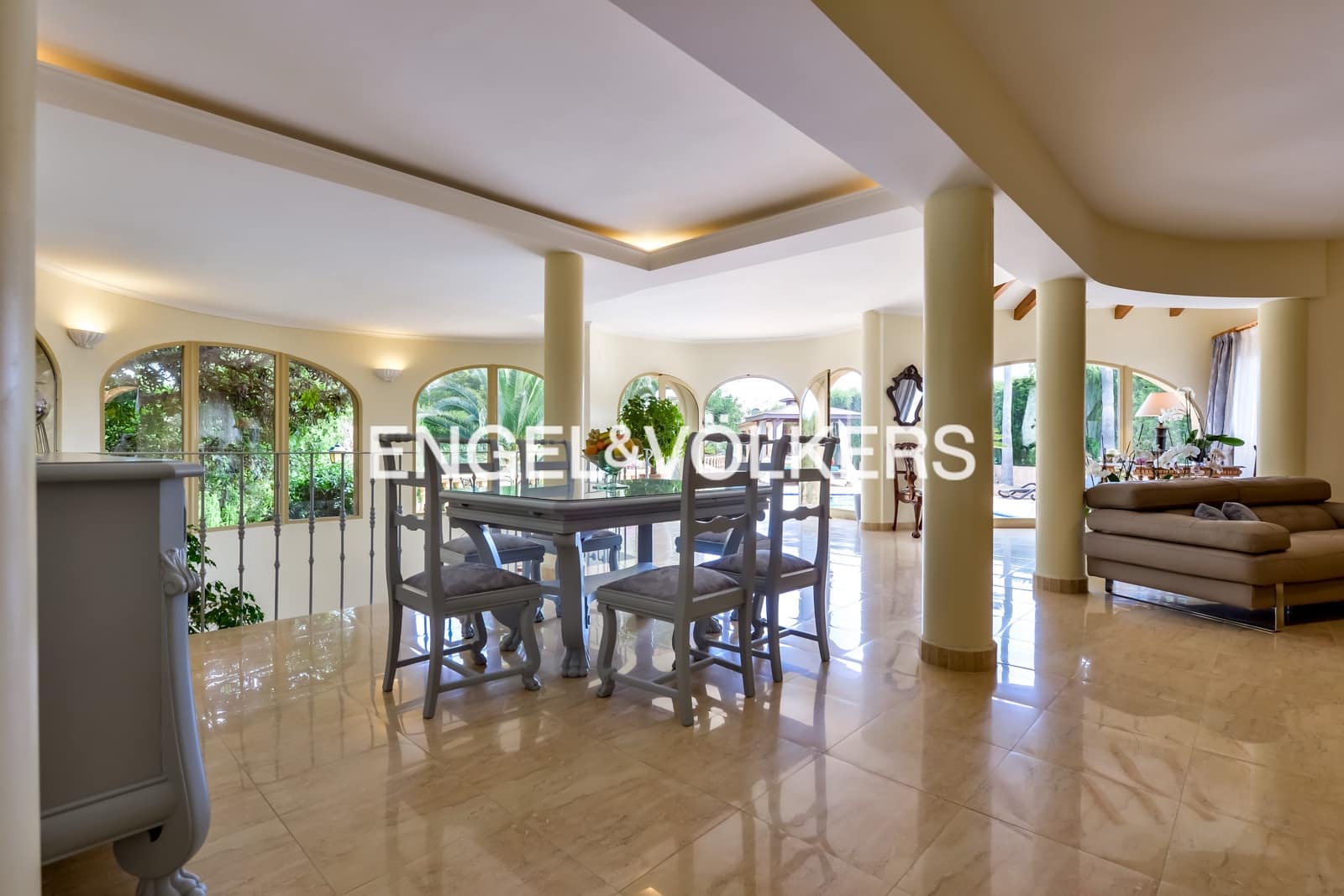 7 quarto Moradia para venda em Calpe / Calp com piscina garagem - 1 700 000 € (Ref: 7704573)