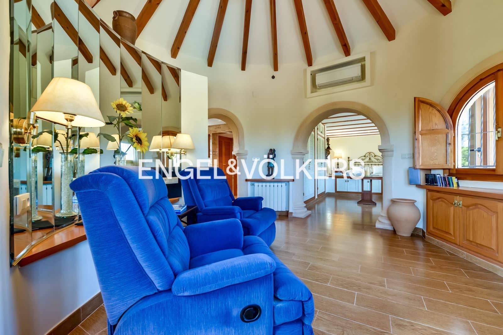 7 soveværelse Villa til salg i Calpe / Calp med swimmingpool garage - € 1.490.000 (Ref: 7704573)