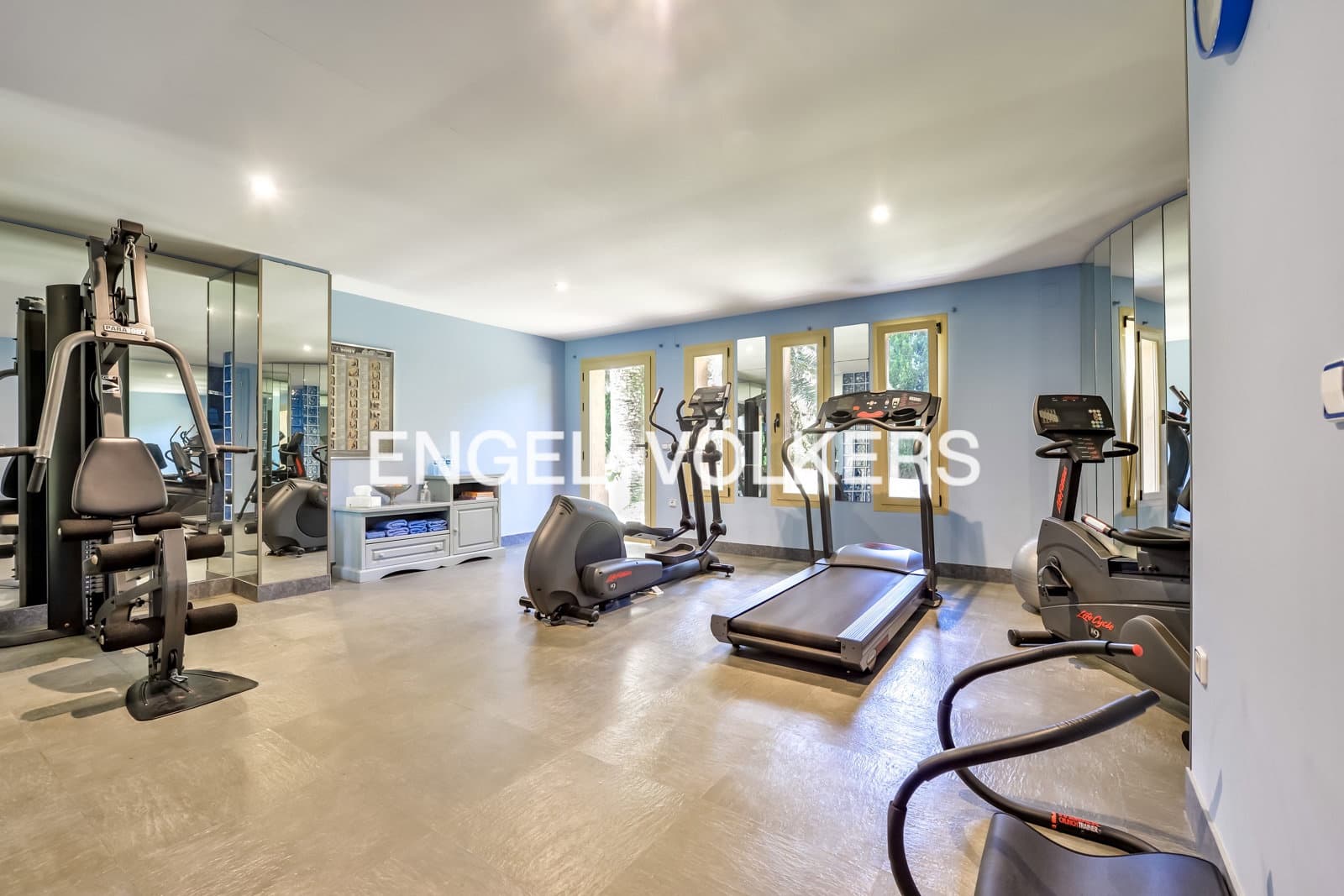 7 soveværelse Villa til salg i Calpe / Calp med swimmingpool garage - € 1.490.000 (Ref: 7704573)