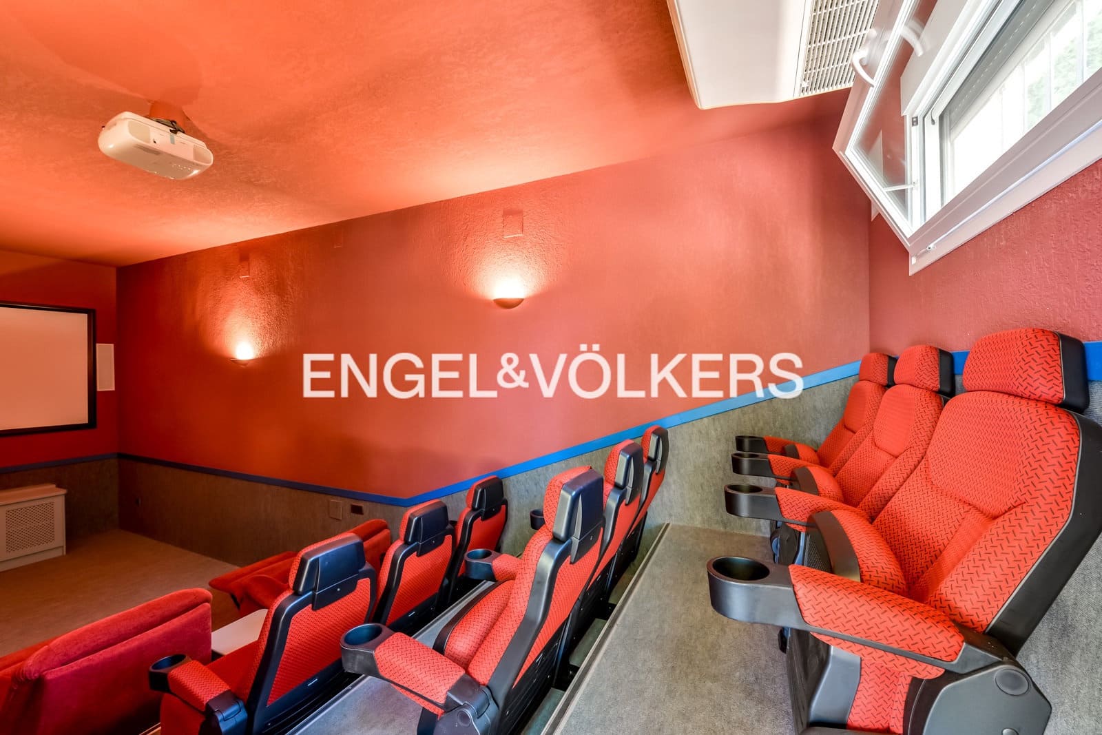 7 soveværelse Villa til salg i Calpe / Calp med swimmingpool garage - € 1.490.000 (Ref: 7704573)