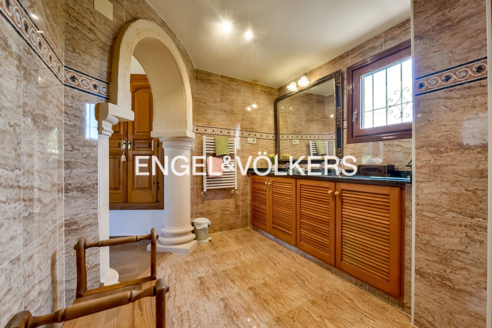 7 soveværelse Villa til salg i Calpe / Calp med swimmingpool garage - € 1.490.000 (Ref: 7704573)