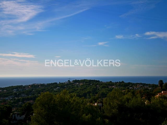 Grunde uden byggetilladelser til salg i Moraira, Teulada-Moraira - € 500.000 (Ref: 7713573)
