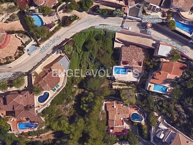 Grunde uden byggetilladelser til salg i Moraira, Teulada-Moraira - € 500.000 (Ref: 7713573)
