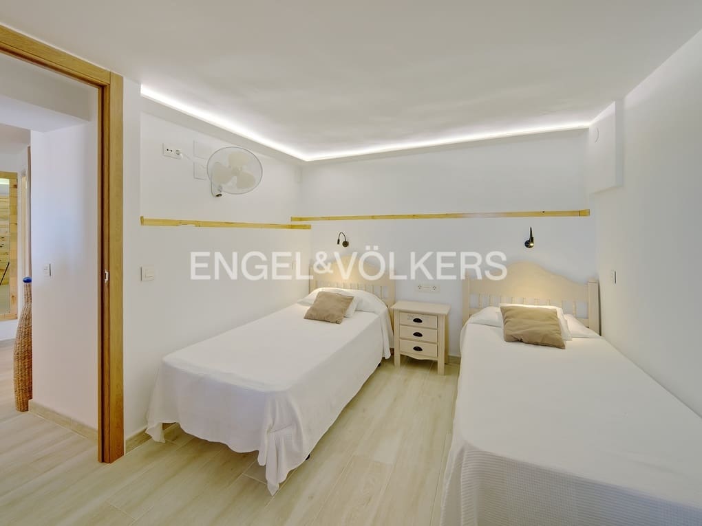 6 Zimmer Villa zu verkaufen in Calpe / Calp mit Pool Garage - 845.000 € (Ref: 7748394)