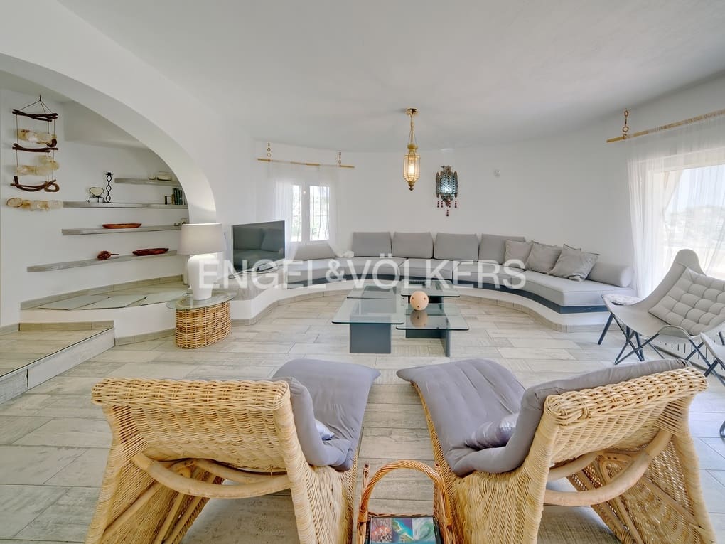 6 Zimmer Villa zu verkaufen in Calpe / Calp mit Pool Garage - 845.000 € (Ref: 7748394)
