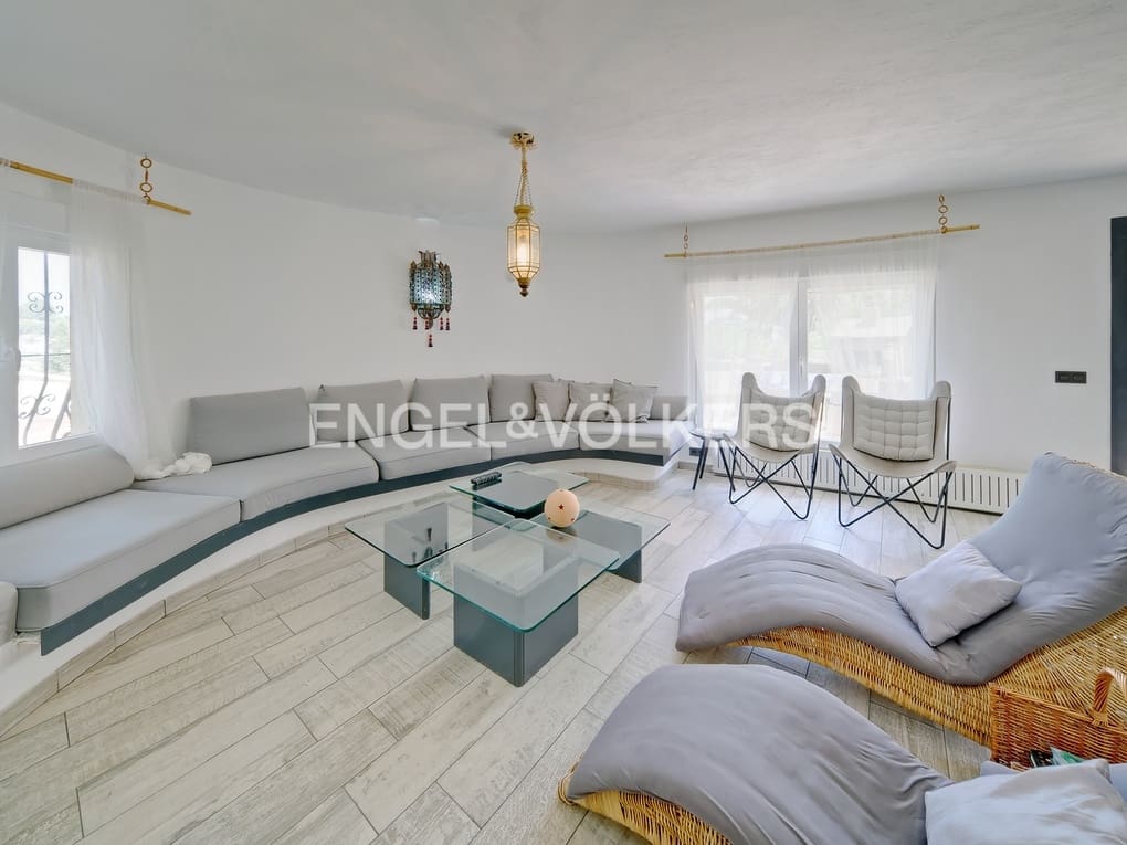 6 Zimmer Villa zu verkaufen in Calpe / Calp mit Pool Garage - 845.000 € (Ref: 7748394)