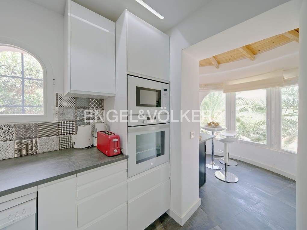 6 Zimmer Villa zu verkaufen in Calpe / Calp mit Pool Garage - 845.000 € (Ref: 7748394)