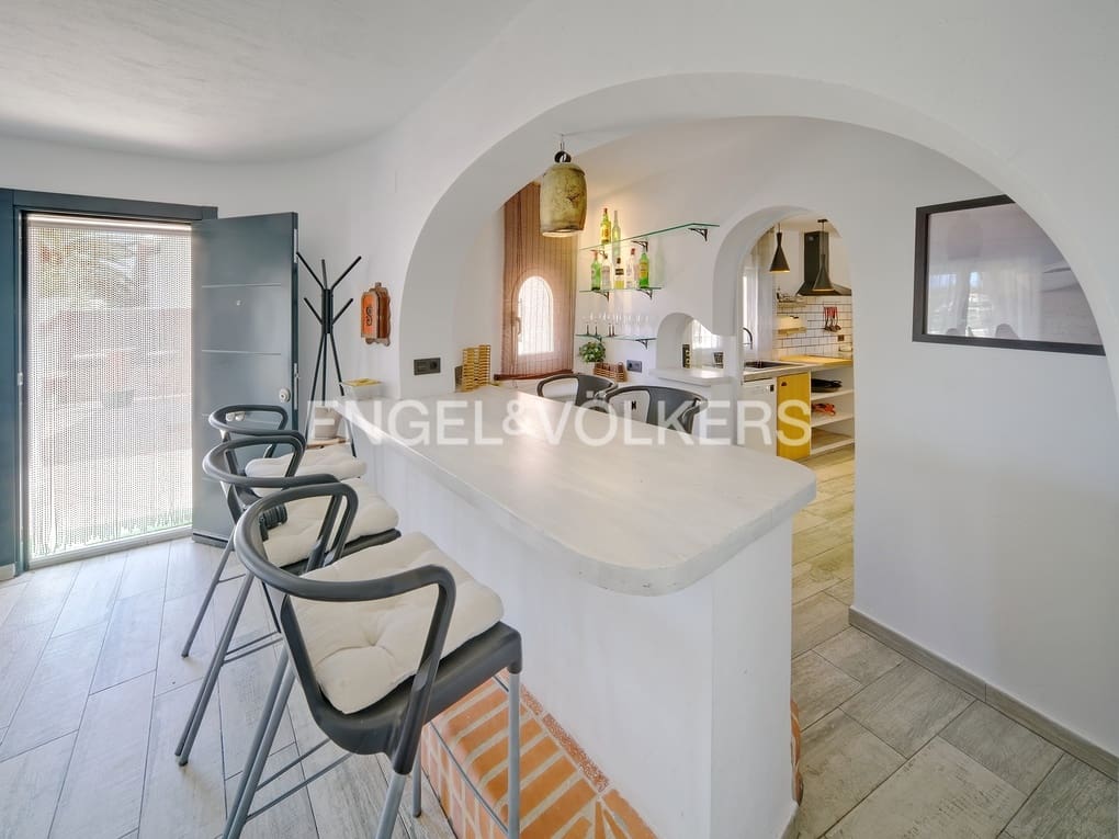 6 Zimmer Villa zu verkaufen in Calpe / Calp mit Pool Garage - 845.000 € (Ref: 7748394)