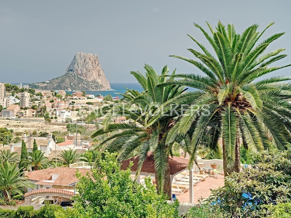 6 Zimmer Villa zu verkaufen in Calpe / Calp mit Pool Garage - 845.000 € (Ref: 7748394)