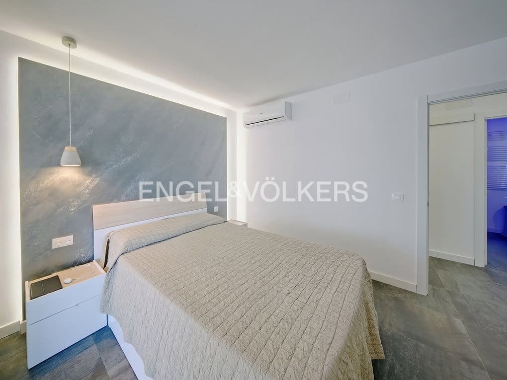 6 bedroom Villa for sale in Calpe / Calp with pool garage - € 845,000 (Ref: 7748394)