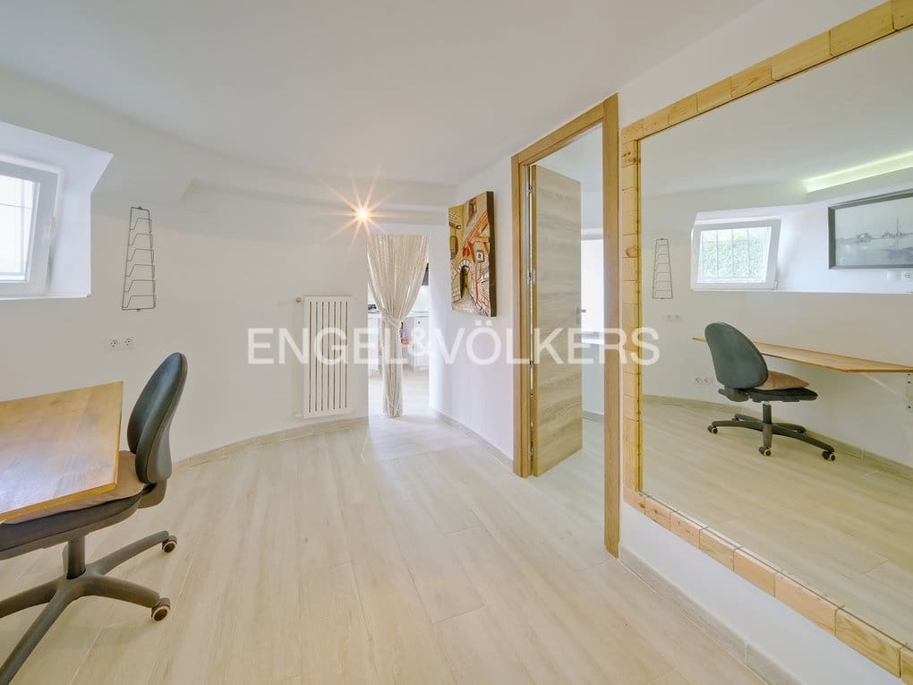 6 bedroom Villa for sale in Calpe / Calp with pool garage - € 845,000 (Ref: 7748394)