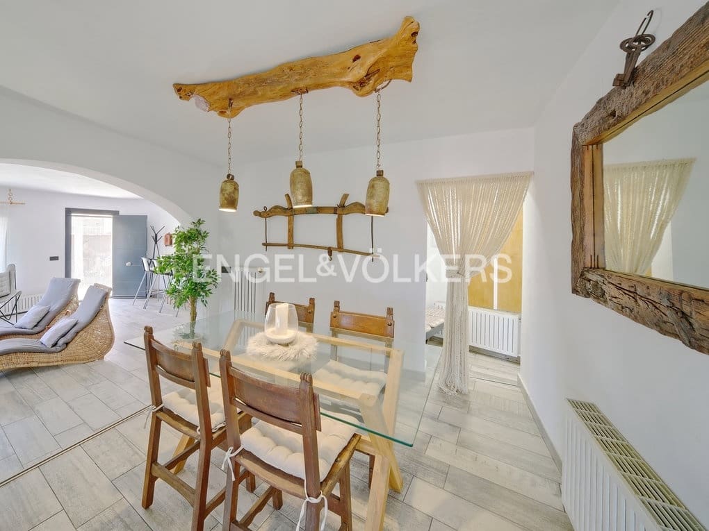 6 bedroom Villa for sale in Calpe / Calp with pool garage - € 845,000 (Ref: 7748394)