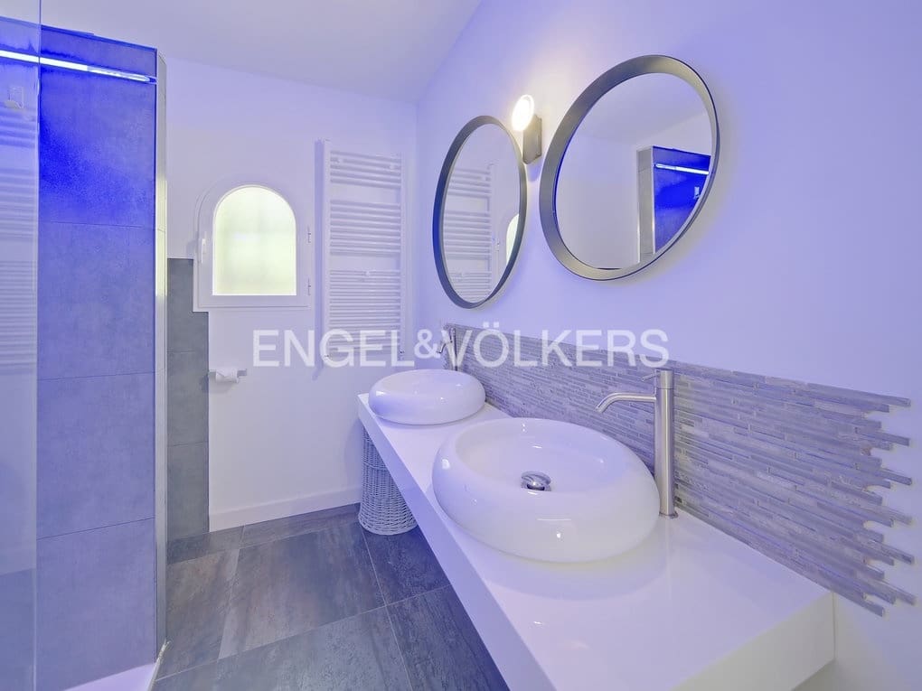 6 bedroom Villa for sale in Calpe / Calp with pool garage - € 845,000 (Ref: 7748394)