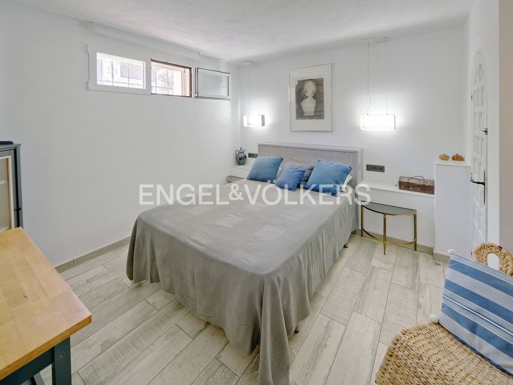 6 bedroom Villa for sale in Calpe / Calp with pool garage - € 845,000 (Ref: 7748394)