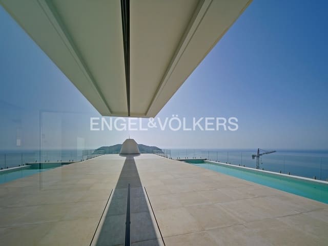 6 makuuhuone Huvila myytävänä paikassa Altea mukana uima-altaan 
autotalli - 5 700 000 € (Ref: 7759959)