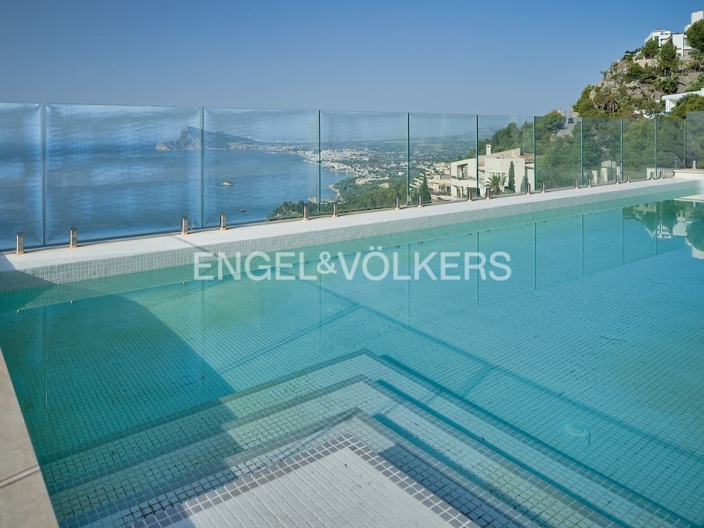 Chalet de 6 habitaciones en Altea en venta con piscina garaje - 5.700.000 € (Ref: 7759959)