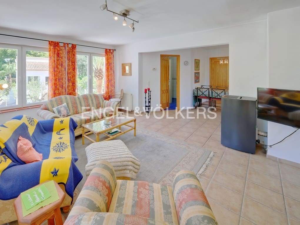 6 soverom Villa til salgs i Altea la Vella med svømmebasseng garasje - € 740 000 (Ref: 7775984)