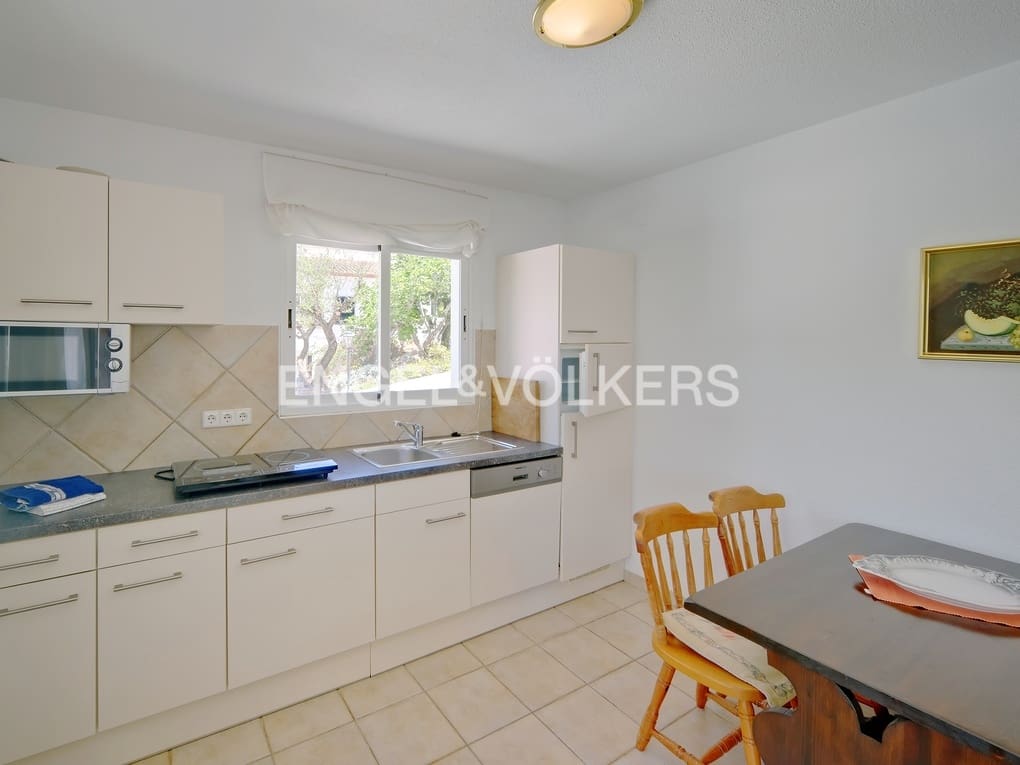 6 soverom Villa til salgs i Altea la Vella med svømmebasseng garasje - € 740 000 (Ref: 7775984)