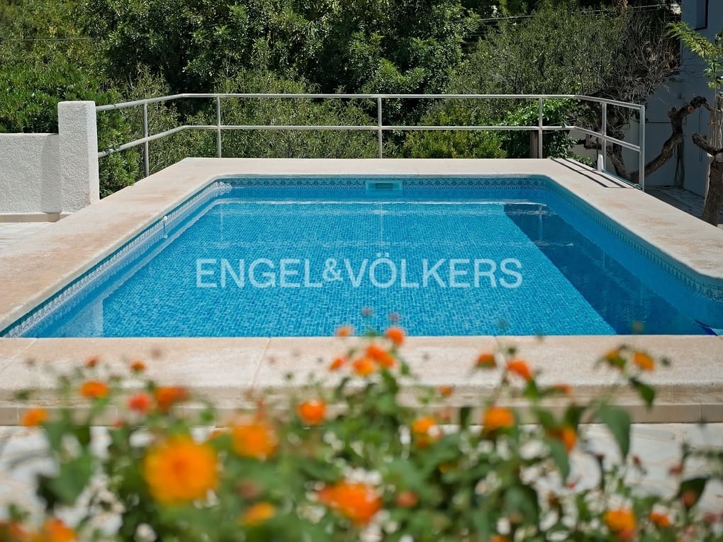 6 soverom Villa til salgs i Altea la Vella med svømmebasseng garasje - € 740 000 (Ref: 7775984)