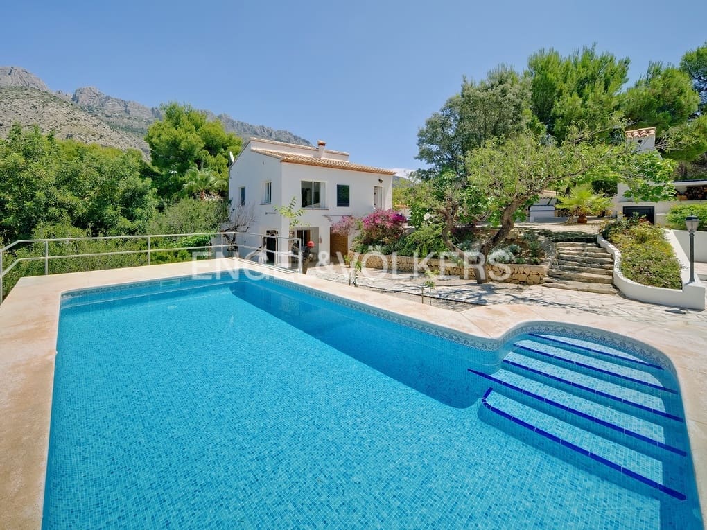 6 soverom Villa til salgs i Altea la Vella med svømmebasseng garasje - € 740 000 (Ref: 7775984)
