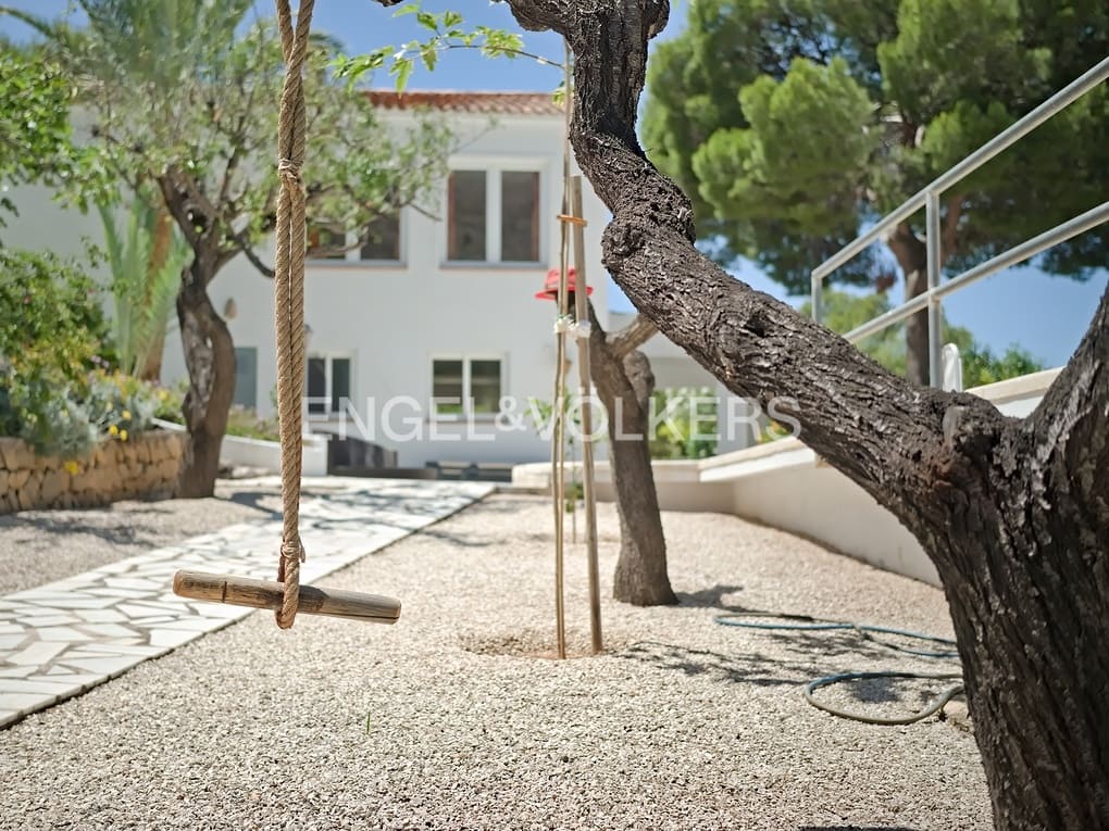6 soverom Villa til salgs i Altea la Vella med svømmebasseng garasje - € 740 000 (Ref: 7775984)