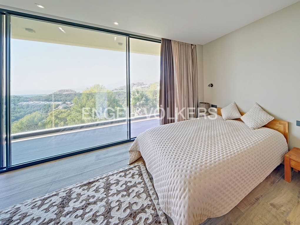 3 bedroom Villa for sale in Altea with pool garage - € 2,650,000 (Ref: 7852090)