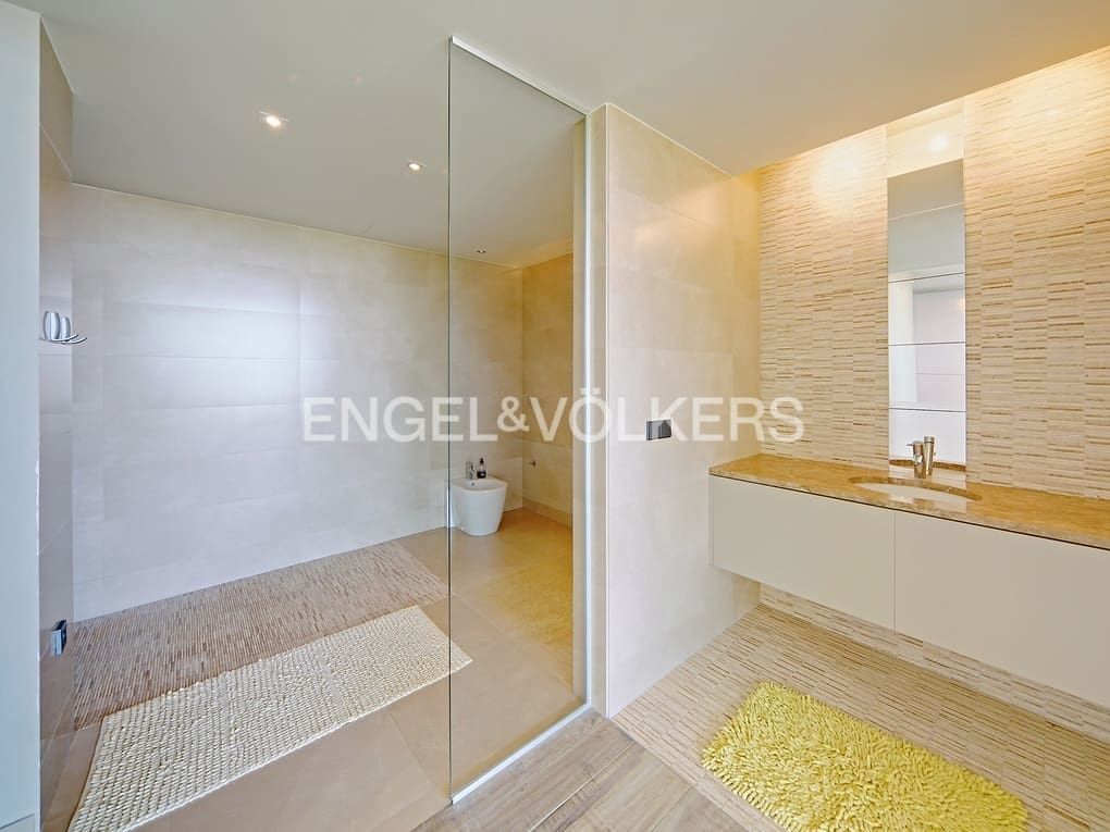 3 bedroom Villa for sale in Altea with pool garage - € 2,650,000 (Ref: 7852090)