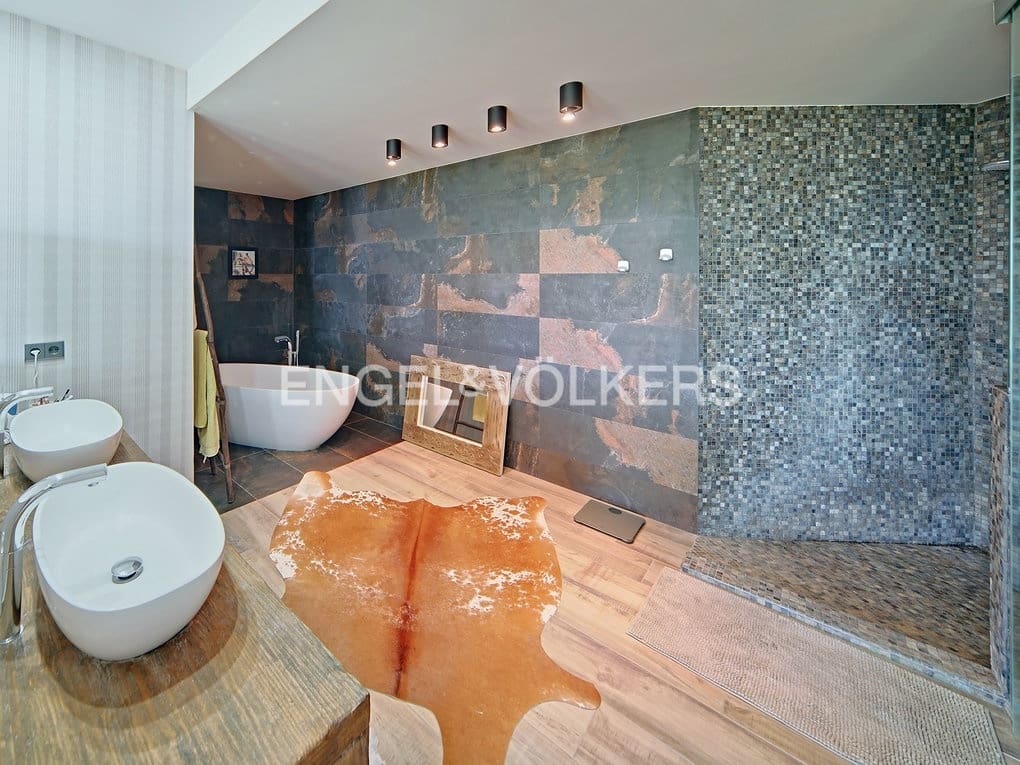 3 soverom Villa til salgs i Altea med svømmebasseng garasje - € 2 650 000 (Ref: 7852090)