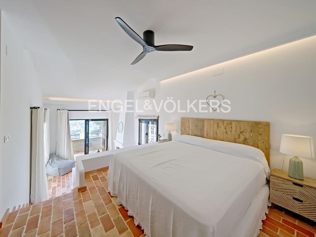 4 slaapkamer Villa te koop in Moraira met zwembad garage - € 1.825.000 (Ref: 7857705)