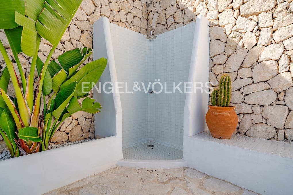 4 slaapkamer Villa te koop in Moraira met zwembad garage - € 1.825.000 (Ref: 7857705)