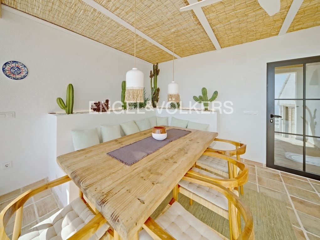 4 slaapkamer Villa te koop in Moraira met zwembad garage - € 1.825.000 (Ref: 7857705)
