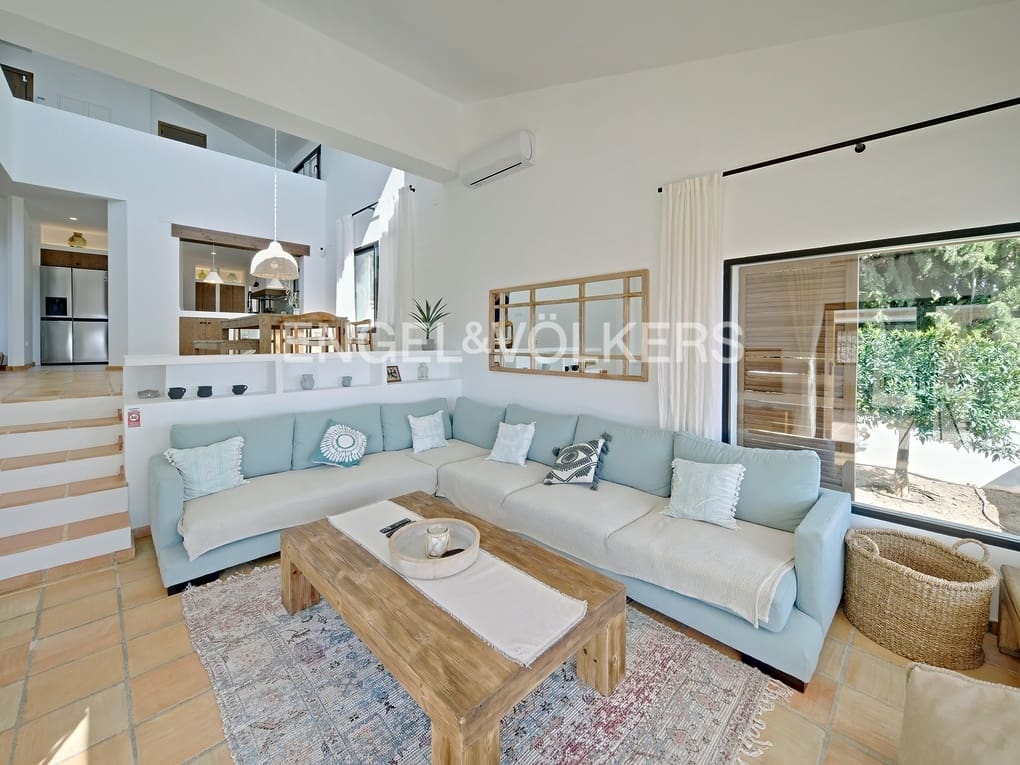 4 slaapkamer Villa te koop in Moraira met zwembad garage - € 1.825.000 (Ref: 7857705)