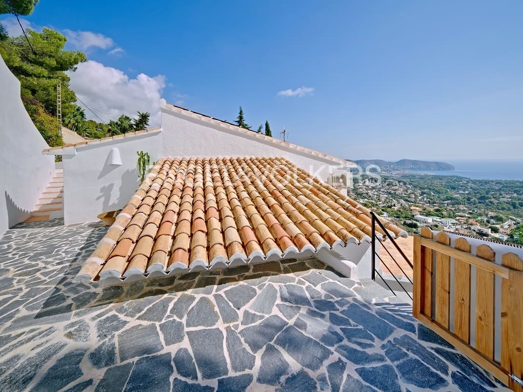 4 slaapkamer Villa te koop in Moraira met zwembad garage - € 1.825.000 (Ref: 7857705)