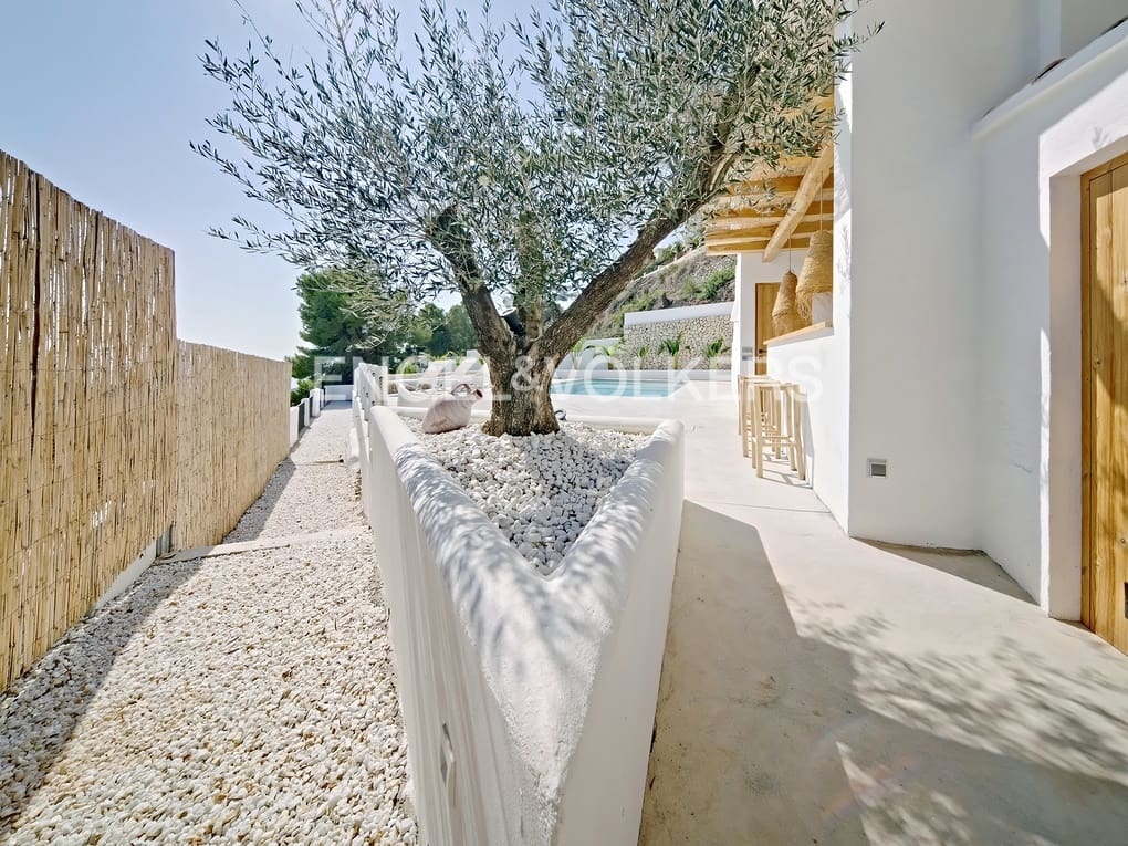 4 slaapkamer Villa te koop in Moraira met zwembad garage - € 1.825.000 (Ref: 7857705)