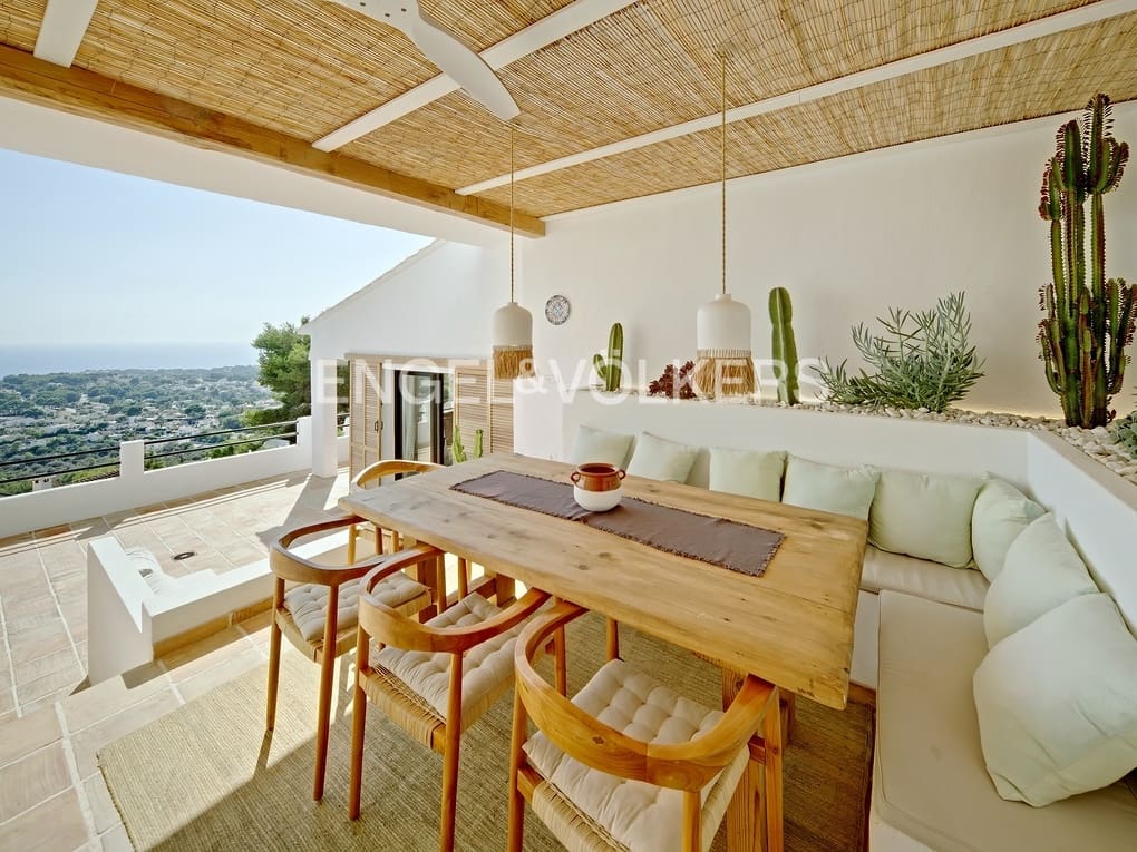 4 slaapkamer Villa te koop in Moraira met zwembad garage - € 1.825.000 (Ref: 7857705)