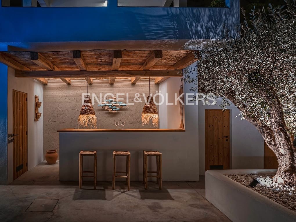 4 slaapkamer Villa te koop in Moraira met zwembad garage - € 1.825.000 (Ref: 7857705)