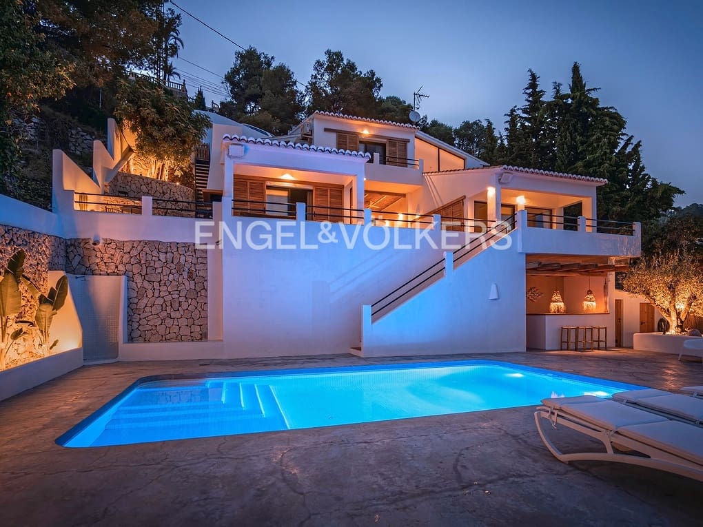 4 slaapkamer Villa te koop in Moraira met zwembad garage - € 1.825.000 (Ref: 7857705)