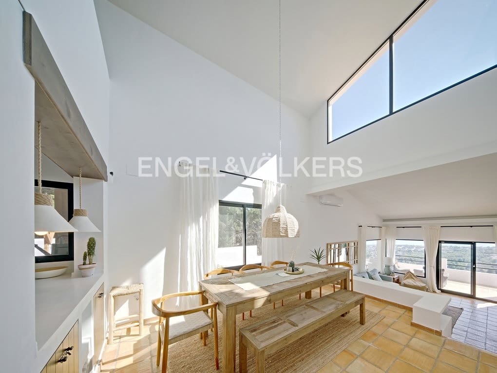 4 slaapkamer Villa te koop in Moraira met zwembad garage - € 1.725.000 (Ref: 7857705)