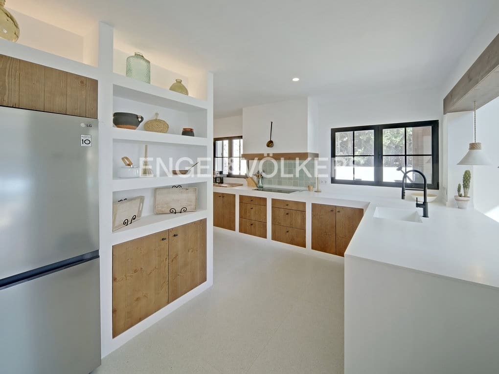 4 slaapkamer Villa te koop in Moraira met zwembad garage - € 1.725.000 (Ref: 7857705)